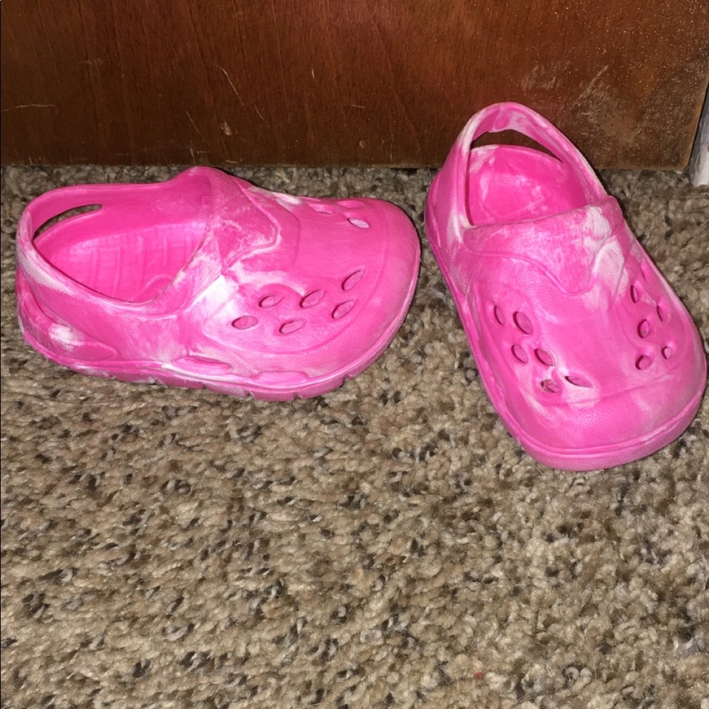 Baby crocs 💖 - Picture 3 of 4